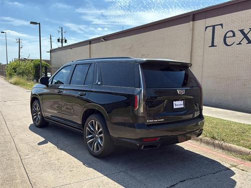 2023 Cadillac Escalade Sport Platinum