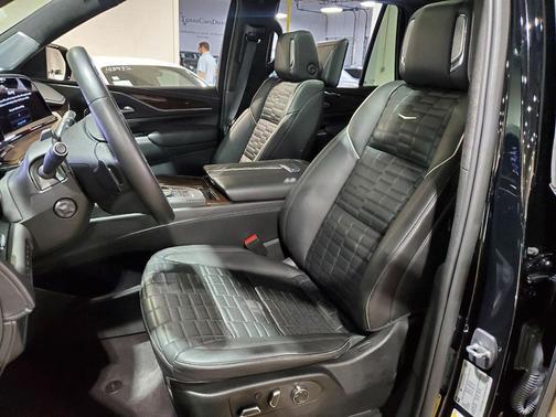 2023 Cadillac Escalade Sport Platinum