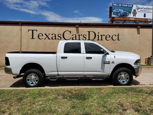 2017 RAM 2500 Tradesman Crew Cab 4x4 6'4' Box