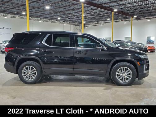 Mosaic Black Metallic 2022 Chevrolet Traverse LT Cloth