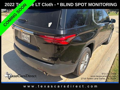 Mosaic Black Metallic 2022 Chevrolet Traverse LT Cloth