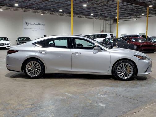 2021 Lexus ES 350 Ultra Luxury