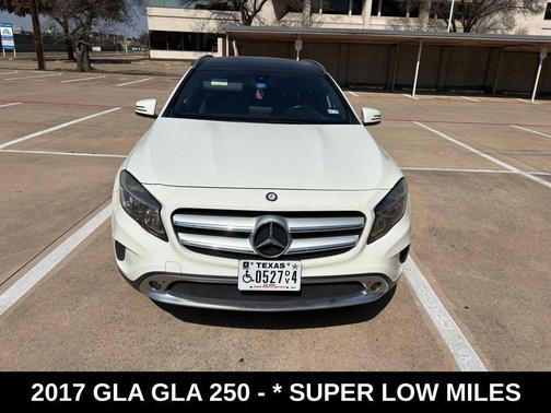 2017 Mercedes-Benz GLA 250 Base