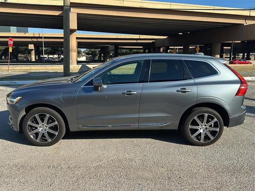 2018 Volvo XC60 Recharge Plug-In Hybrid T8 Inscription