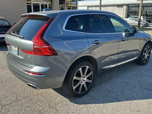 2018 Volvo XC60 Recharge Plug-In Hybrid T8 Inscription