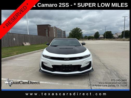 Summit White 2021 Chevrolet Camaro 2SS