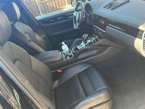 2023 Porsche Cayenne Cayenne