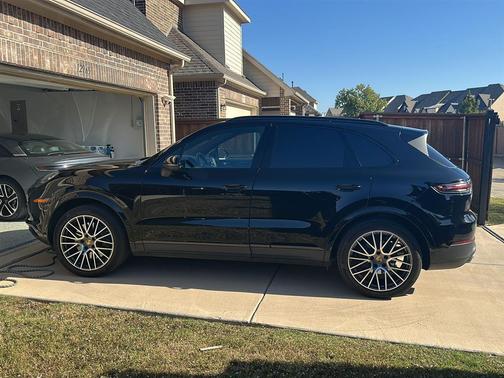 2023 Porsche Cayenne Cayenne