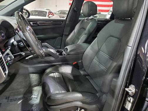 2019 Porsche Cayenne Cayenne