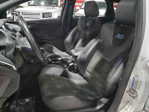 2017 Ford Focus RS Base