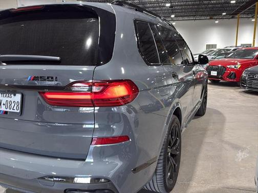 2021 BMW X7 M50i