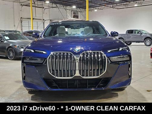 Tanzanite Blue II Metallic 2023 BMW i7 xDrive60
