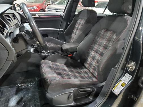 2017 Volkswagen Golf GTI 2.0T S 4-Door