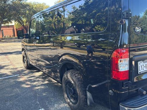 2018 Nissan NV Passenger NV3500 HD SL V8