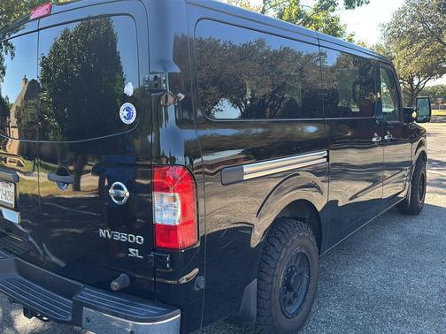 2018 Nissan NV Passenger NV3500 HD SL V8