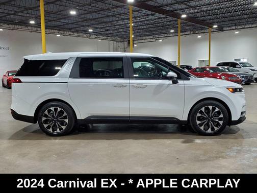 Snow White Pearl 2024 Kia Carnival EX