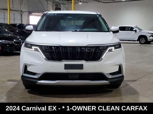 Snow White Pearl 2024 Kia Carnival EX