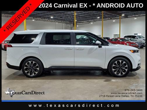 Snow White Pearl 2024 Kia Carnival EX