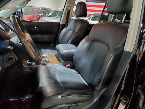 2016 INFINITI QX80 Base