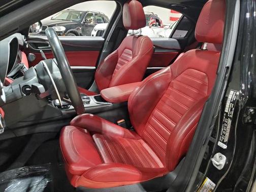 2020 Alfa Romeo Giulia Ti Sport