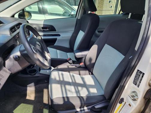 2013 Toyota Prius c Two