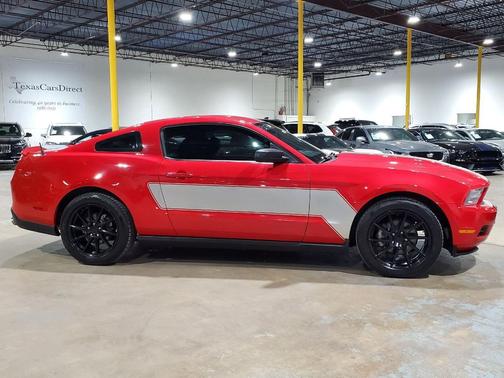 2010 Ford Mustang Base