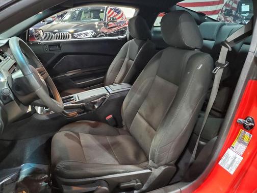 2010 Ford Mustang Base