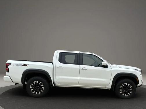 White 2024 Nissan Frontier PRO-4X