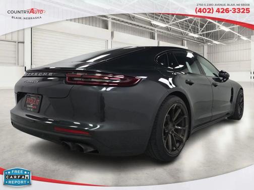 2018 Porsche Panamera 4S