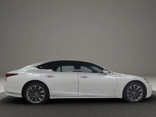 White 2018 Lexus LS 500 Base