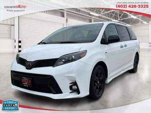 2020 Toyota Sienna SE Premium
