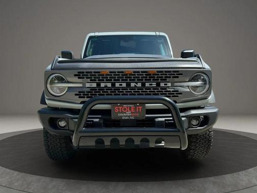 Gray 2023 Ford Bronco Badlands