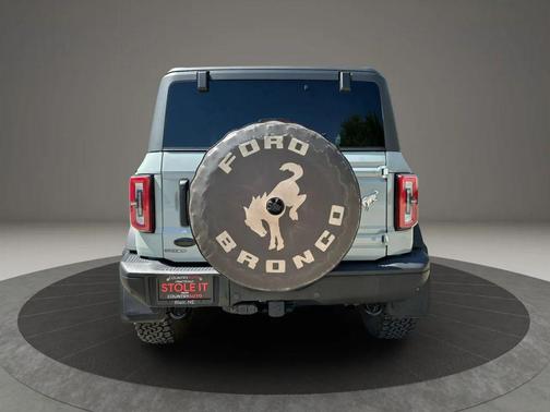 Gray 2023 Ford Bronco Badlands