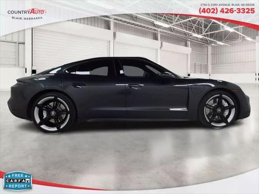 2022 Porsche Taycan Sedan 4D