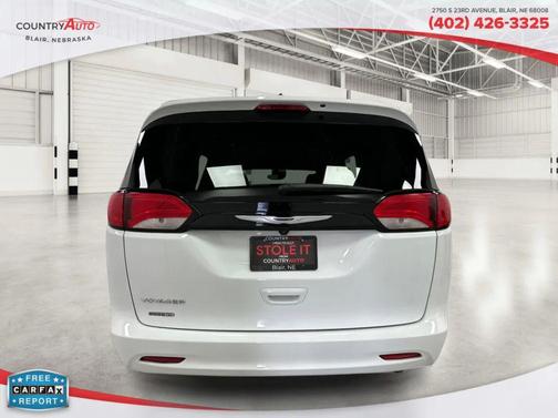 2024 Chrysler Voyager LX