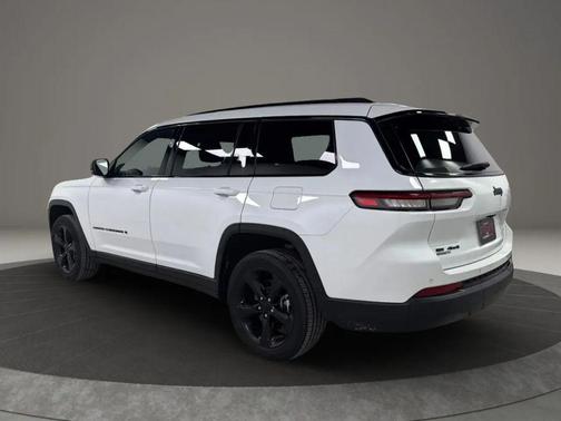 White 2023 Jeep Grand Cherokee L Altitude