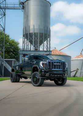 2024 GMC Sierra 3500 Denali