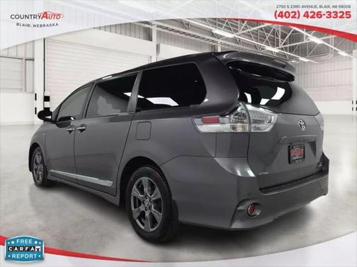 2020 Toyota Sienna SE Premium