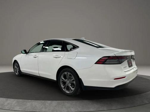 White 2023 Honda Accord EX