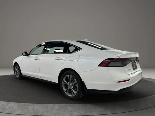 White 2023 Honda Accord EX