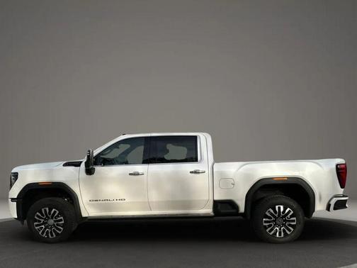 White 2024 GMC Sierra 2500 Denali Ultimate