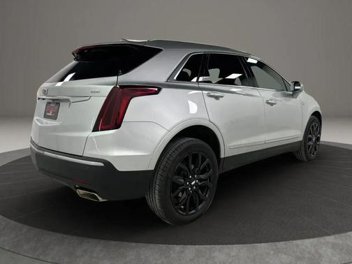 Silver 2018 Cadillac XT5 Base