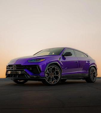 Purple 2024 Lamborghini Urus Performante