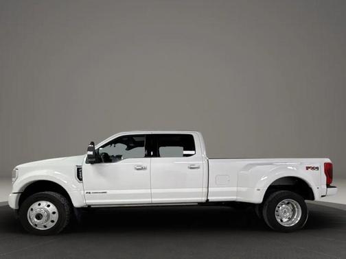 White 2022 Ford F-450 Platinum
