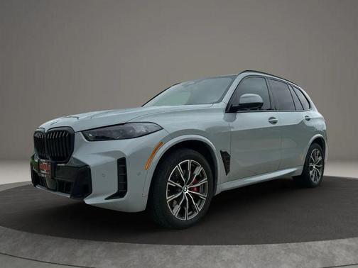 Gray 2024 BMW X5 xDrive40i
