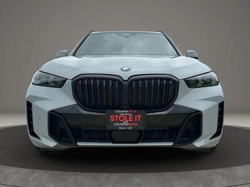 Gray 2024 BMW X5 xDrive40i
