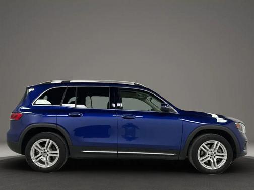 Blue 2022 Mercedes-Benz GLB 250 4MATIC