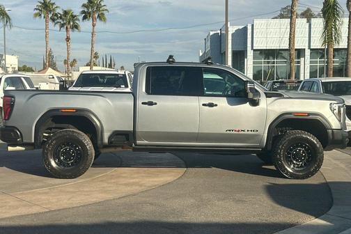 2024 GMC Sierra 2500 AT4