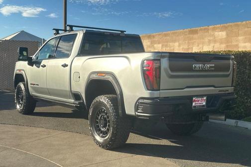 2024 GMC Sierra 2500 AT4