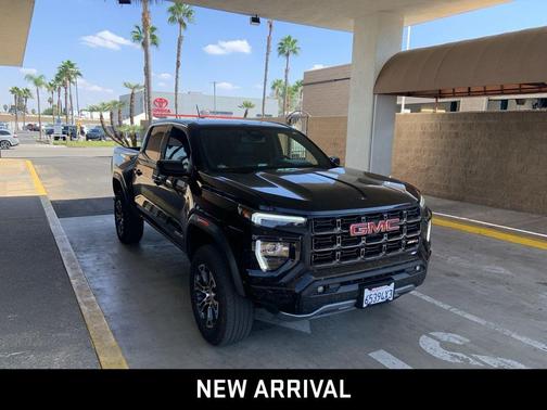 2023 GMC Canyon AT4